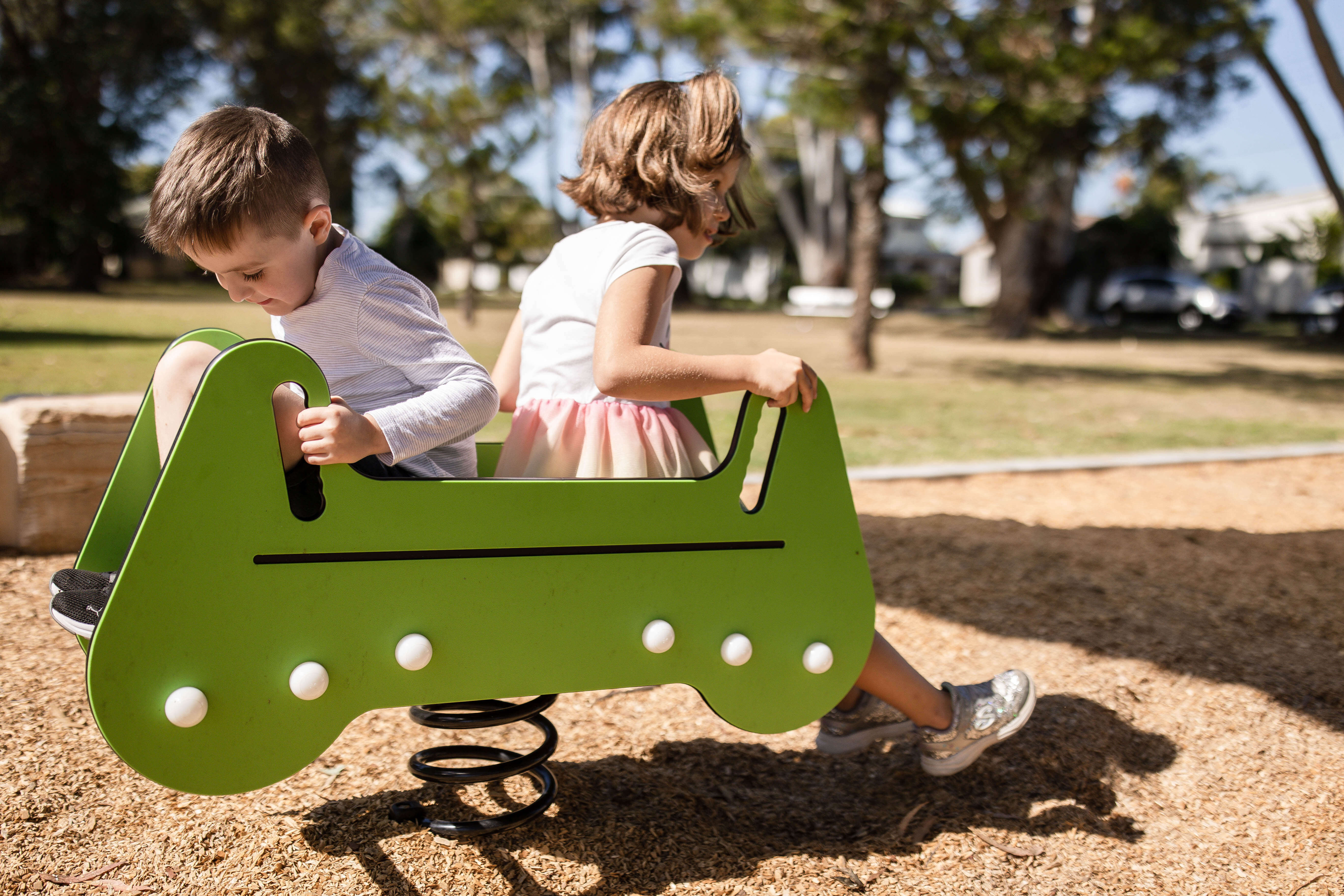 コンパン｜定番のスプリング遊具